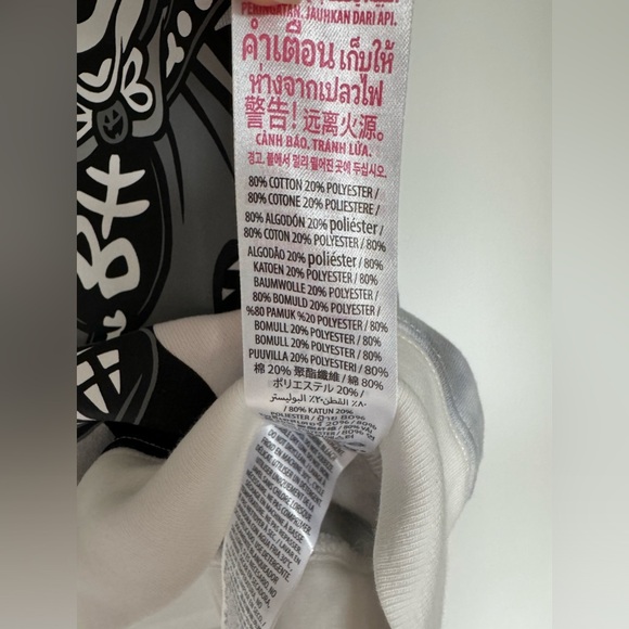 SOLD - Disney Parks Halloween Vampire Mickey Spooky Pullover Sweater (Size:L) - Picture 13 of 15